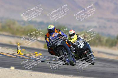 media/Nov-12-2023-SoCal Trackdays (Sun) [[5d1fba4e7d]]/Turn 14 (1035am)/